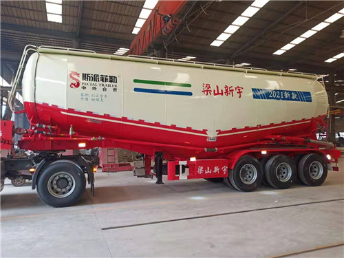 散装水泥物料运输车